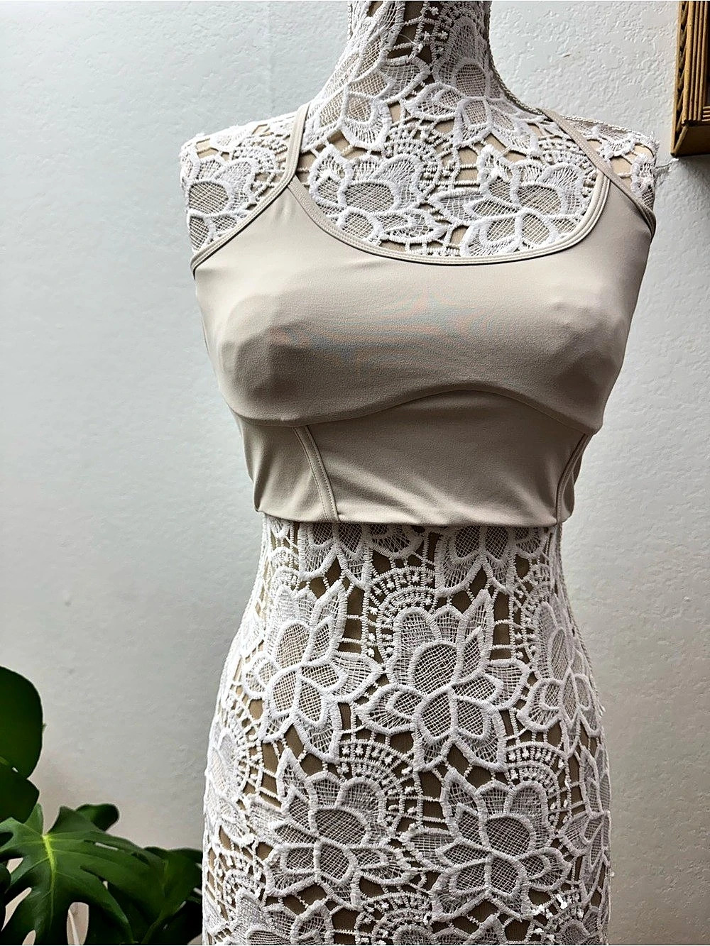 🤎 NWT Blogilates Neutral Beige Top (Size M) 🤎